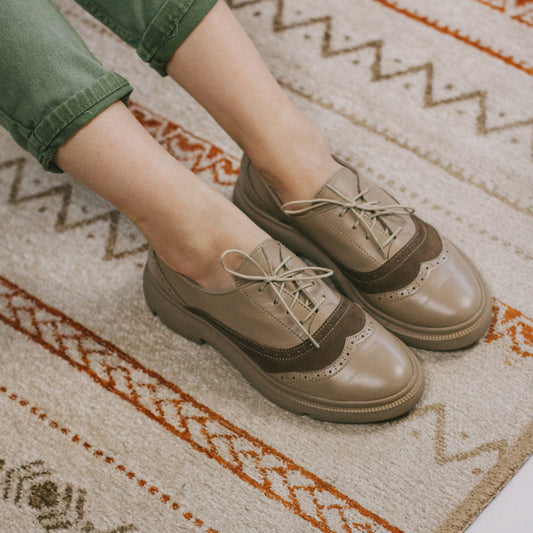 Two-Tone Leather Oxford Platform Shoes